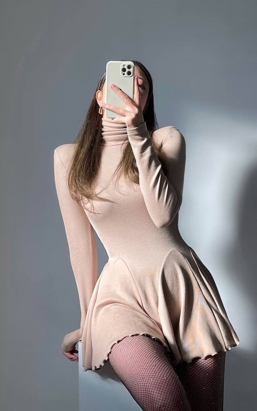 Experience Unforgettable Nights with Belle Lunas Enchanting Escorts 1 Mis Fotos